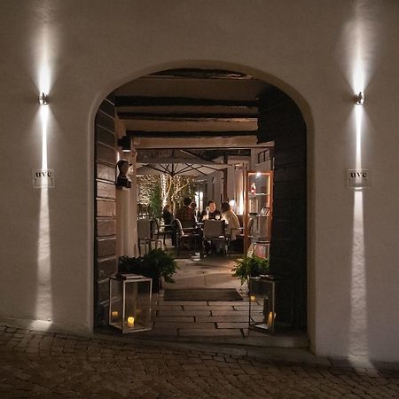 Uve Rooms & Wine Bar La Morra Bagian luar foto
