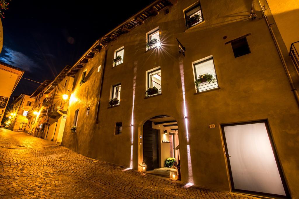 Uve Rooms & Wine Bar La Morra Bagian luar foto