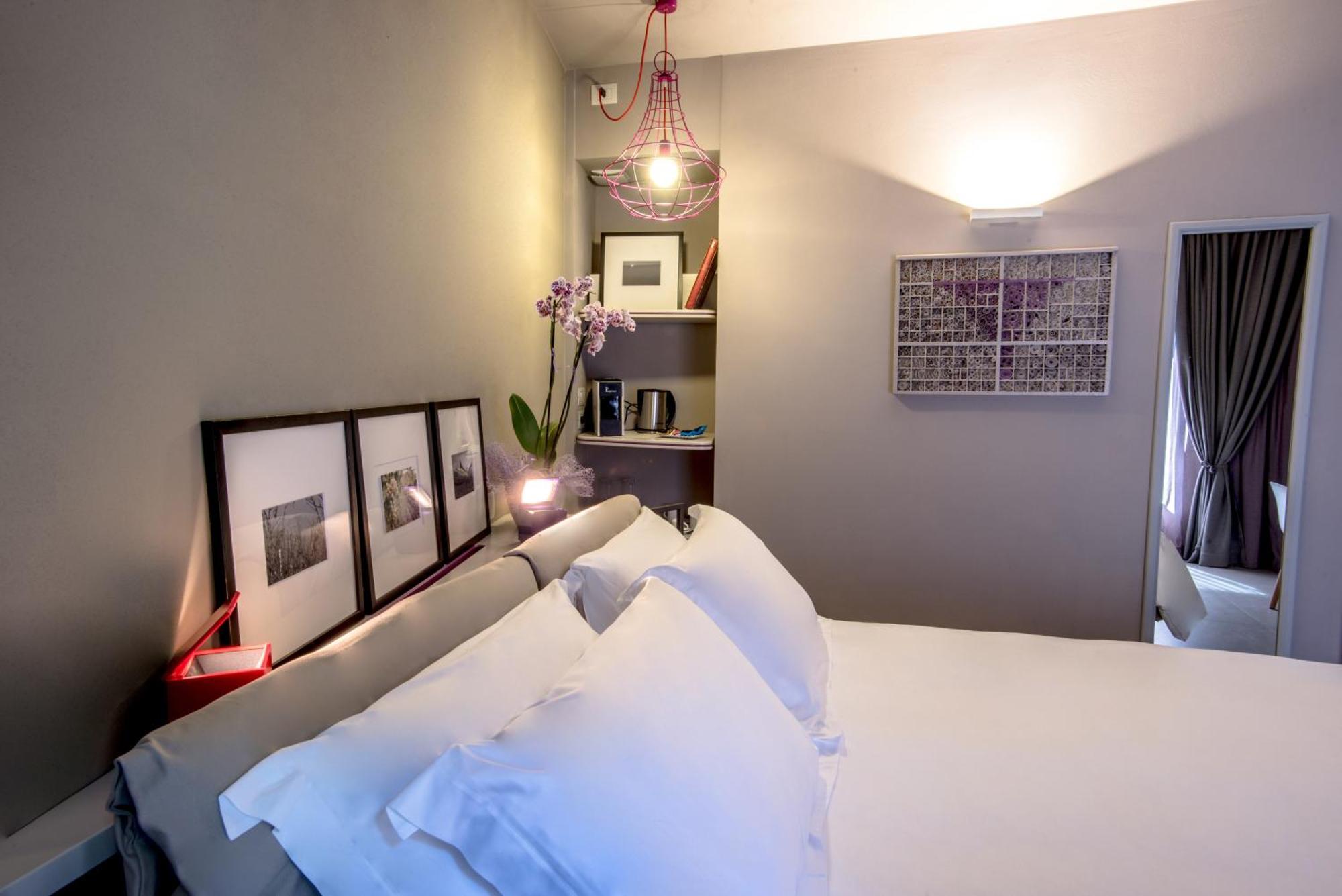 Uve Rooms & Wine Bar La Morra Bagian luar foto