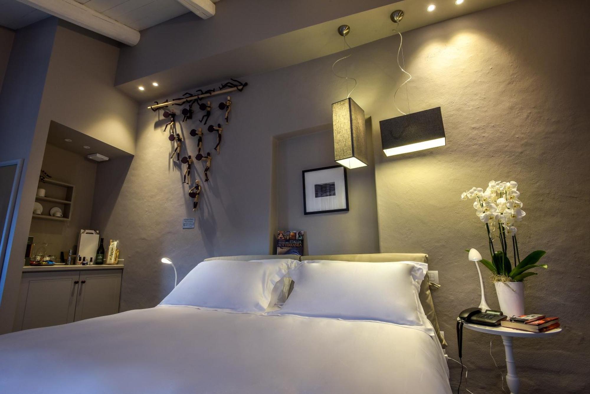 Uve Rooms & Wine Bar La Morra Bagian luar foto
