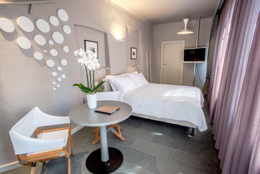 Uve Rooms & Wine Bar La Morra Bagian luar foto