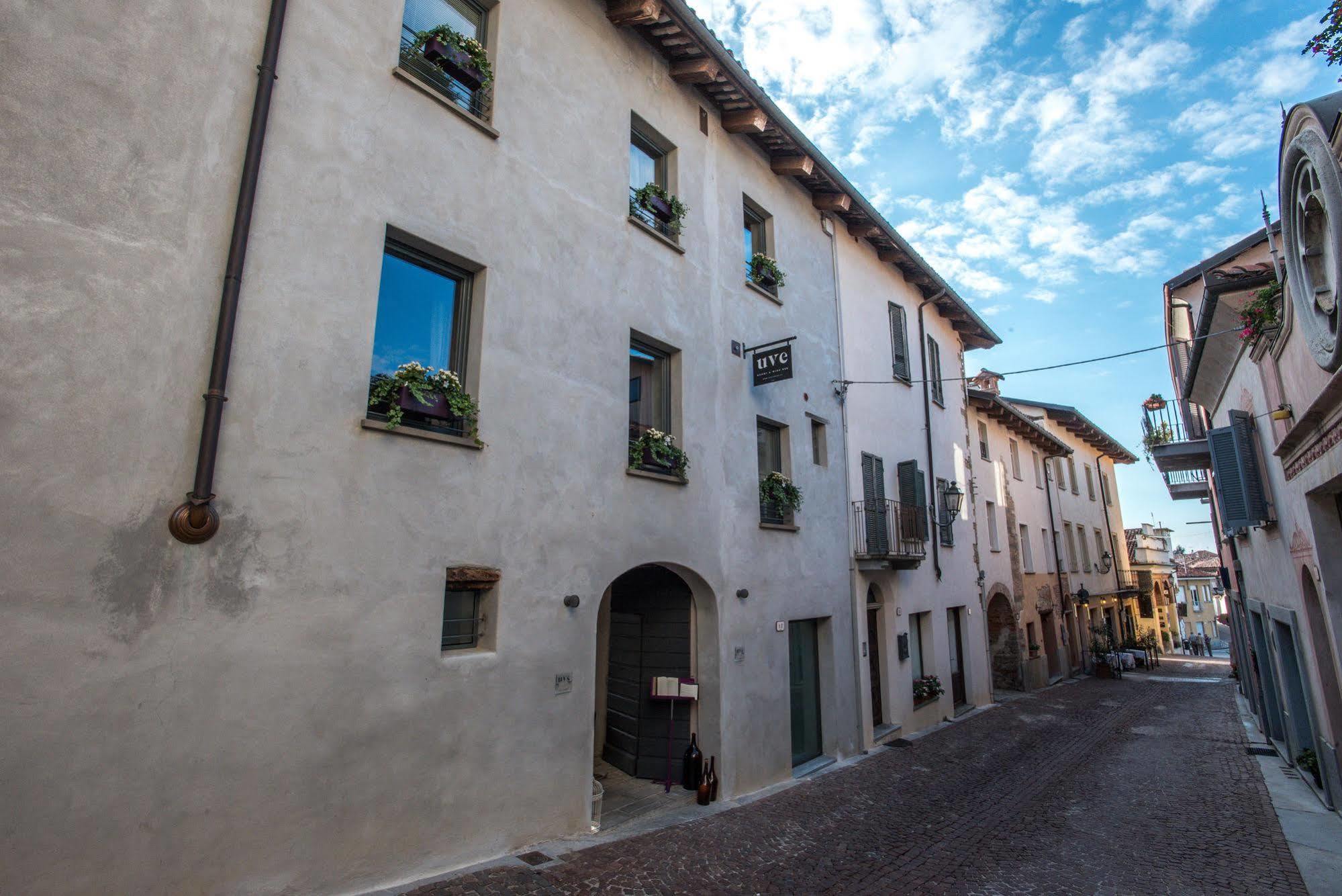 Uve Rooms & Wine Bar La Morra Bagian luar foto