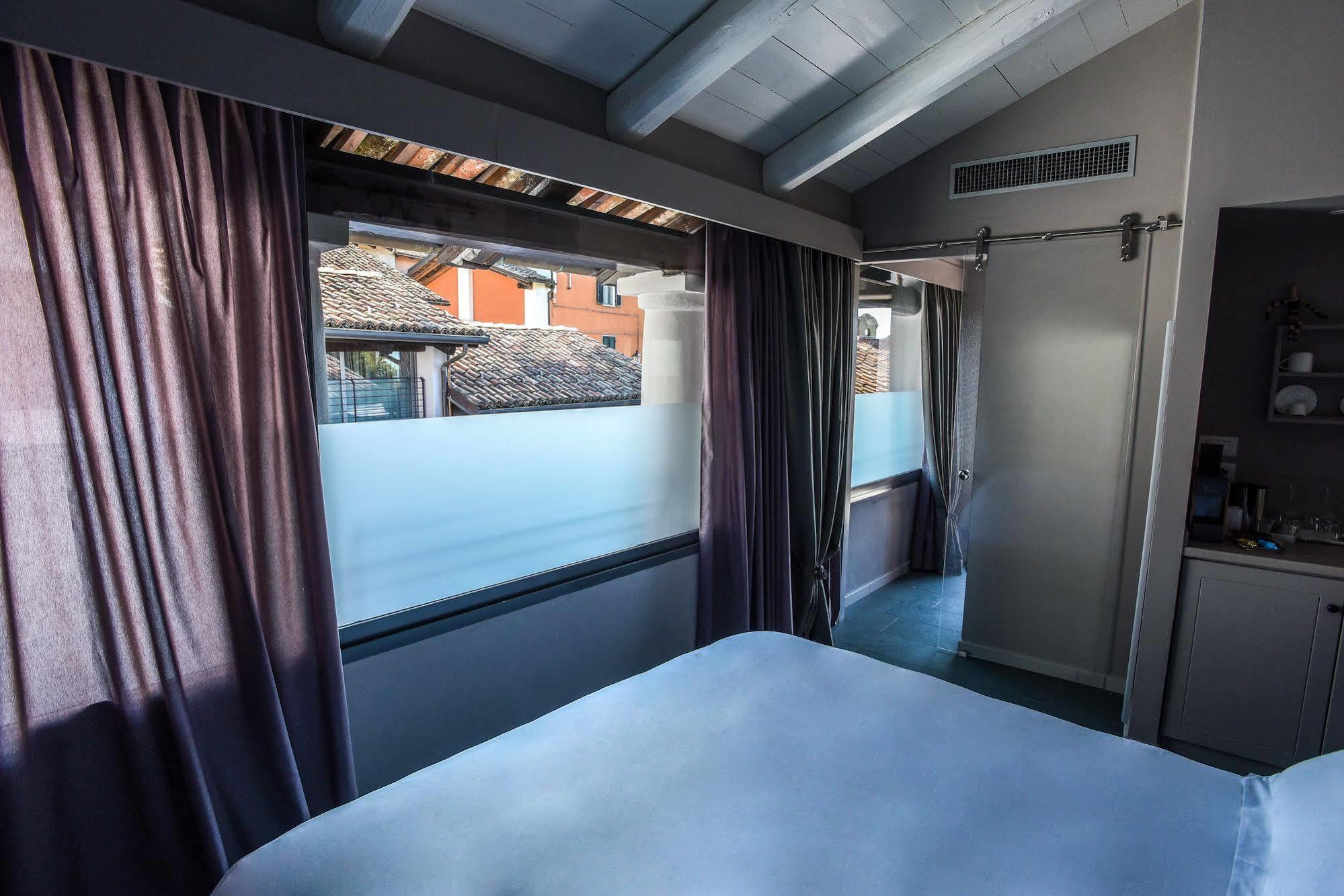 Uve Rooms & Wine Bar La Morra Bagian luar foto